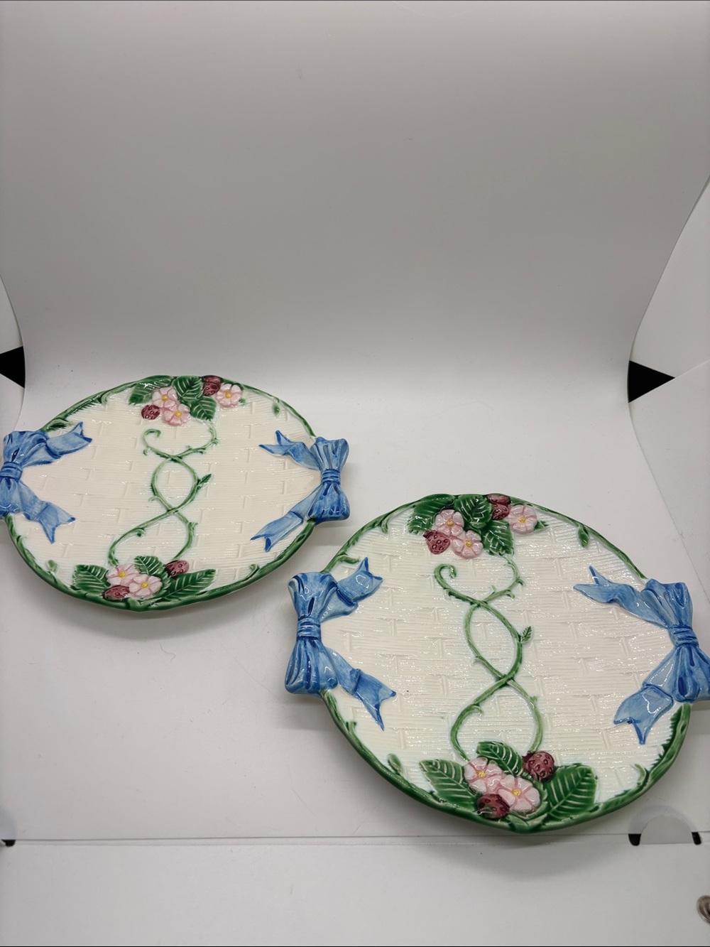 VTG Ribbons Bows Haldon Group Salad Plates 2